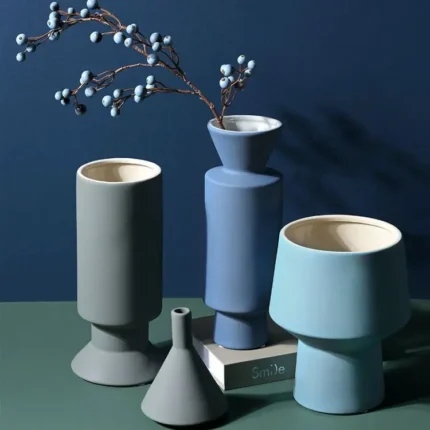 Industrial Style Hallway Table Hand-Made Ceramic Vase For Office Hotel