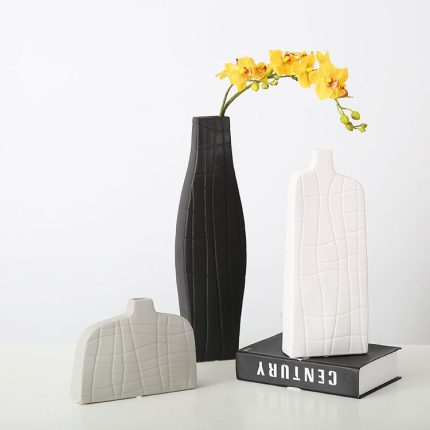 Flat Black And White Stripes Simple Art Style Ceramic Vase, Creative Design Home Decoration