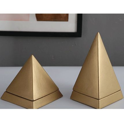 Handmade Creative Ceramic Handmade Decoration Triangle Craft Arts For TV Bench