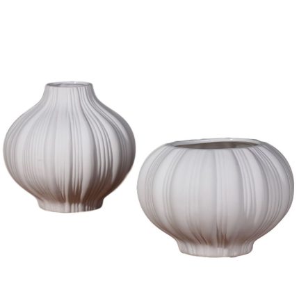 Wholesale Fashion Large White Round Garlic Simple Ceramic Flower Vase For Living Room